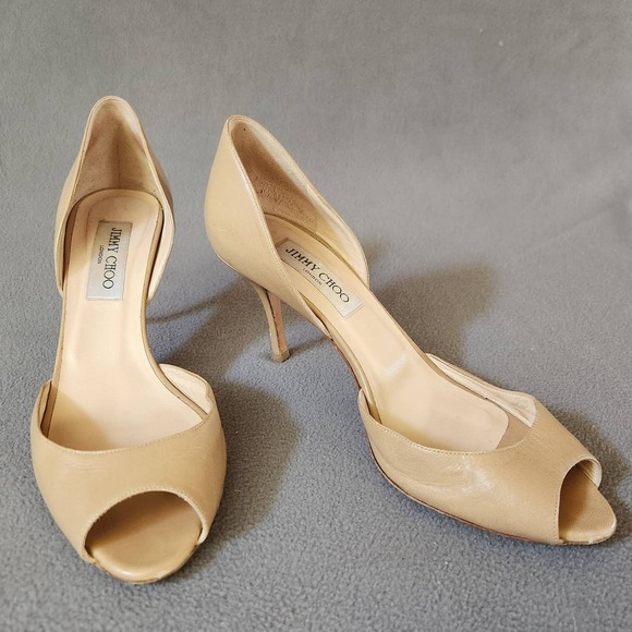 JIMMY CHOO Patent Peep Toe Heel Pumps Size 38.5 Designer Closet Basics Shoes - Picture 2 of 16